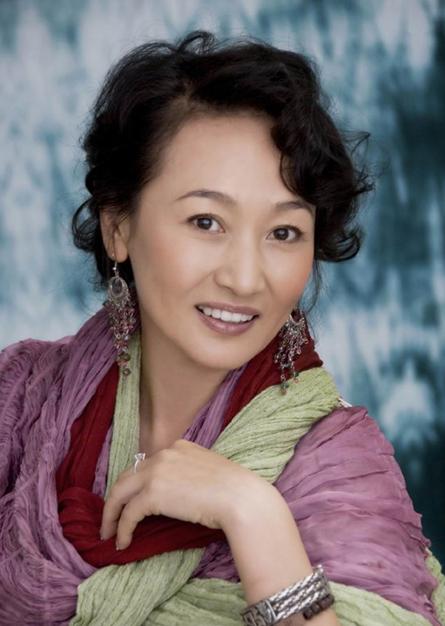 爆料：腾格尔女儿离世，腾格尔退出歌坛，女儿起名太大，承受不起