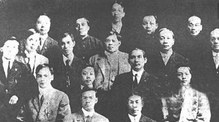 青帮、洪门、袍哥会凑在一起,谁当老大杜月笙