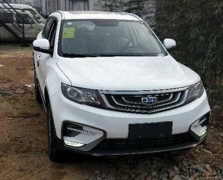 大量18款吉利博越到店，中控改成全触摸，科技感更高，售10万