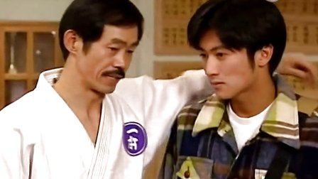 功夫不输给成龙,连周星驰都敬他三分,65岁返内地捞金求生存