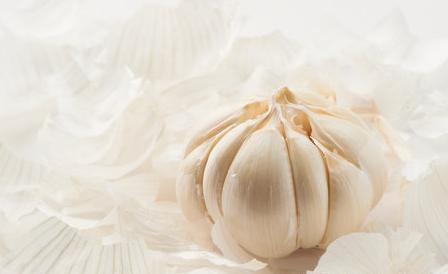 为什么会这么多人年轻就得癌症?人活到多少岁