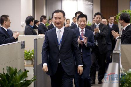 王健林痛失两大将！许家印1500万年薪