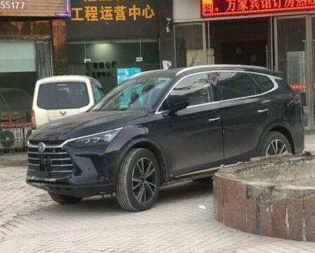 气场很强大 比亚迪唐路试谍照曝光