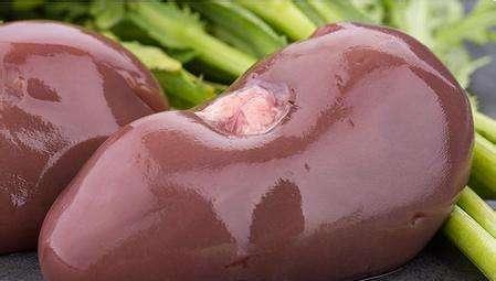 新疆人烤羊腰子,外地人一般都吃不下吧