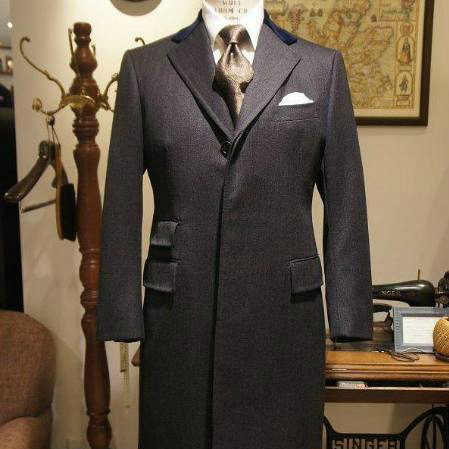 男士的大衣长度到这刚刚好,让你看着气度不凡