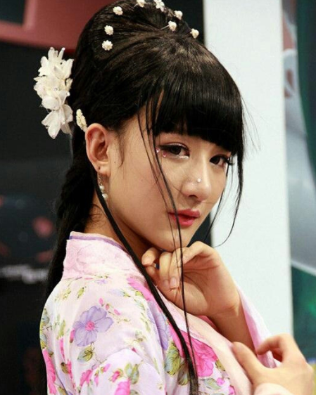 一次意外男扮女,成最美反串演员,男女颜值都很高