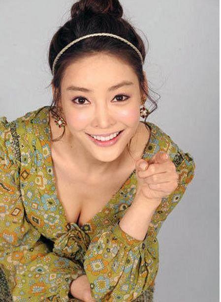 娱乐圈这4位女明星被点名“陪睡”，最后一位“陪睡”上百次