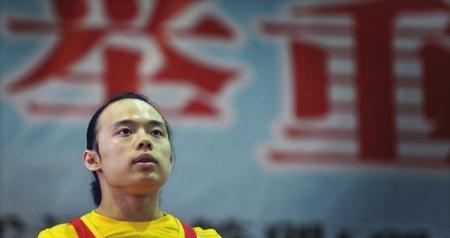 中国昔日举重霸主因帮派利益被牺牲，如今再次无缘奥运销声匿迹
