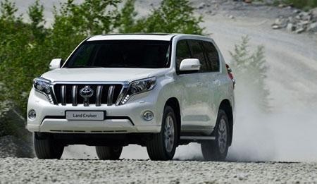 新款普拉多即将上市，现款和新款哪个更适合买？