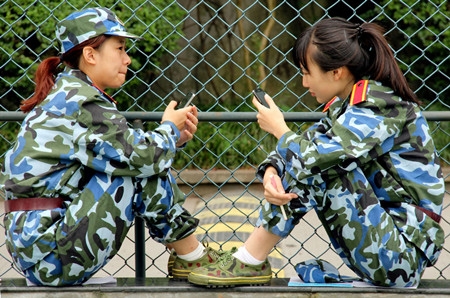 想让军校考儿子,又怕a军校.不知道哪个军校比较好点韩国的关于儿童电影图片