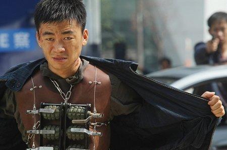 王宝强在这部电影里当配角,差点被打死,成名真