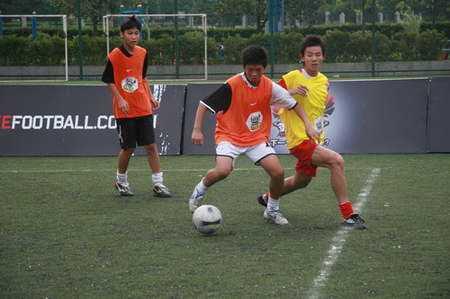 中国足协强制要求各级俱乐部建立青少梯队, 否