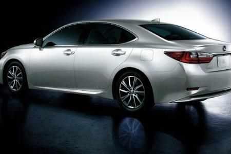 雷克萨斯es200值得买吗采用昂贵的材料造价高