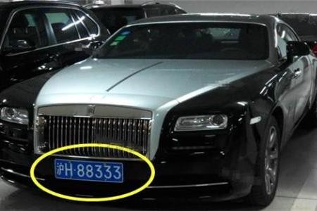 国内劳斯莱斯最多的富二代，每次参加车展无例外都要入手这款豪车