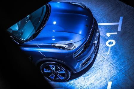 所谓最安全的车原来一点都不安全! 领克01以断轴方式重回公众视线