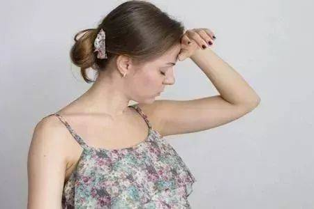 40岁后女性潮红潮热的突出表现，细数缓解潮热你不知道的技巧！