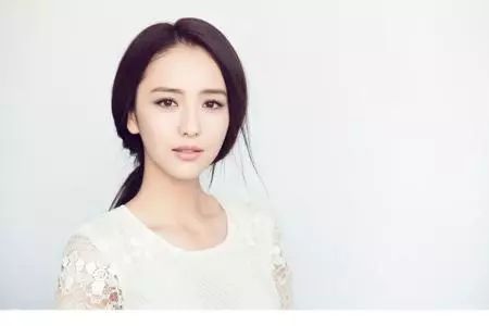 佟丽娅晒体重照片感叹变胖，网友：这体重是在拉仇恨吗？