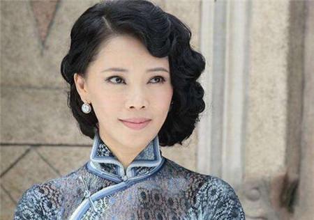 《和平》里的她因“嘴大”被吐槽，而孩子们却称她“最美的人”