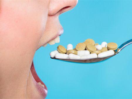 牙齿发炎, 来颗消炎药压压惊是正确的吗?