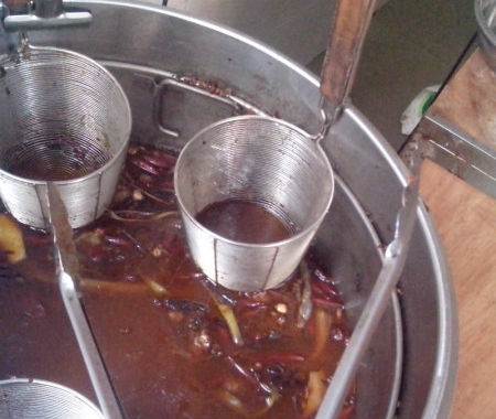 吃麻辣烫大脑真的会长寄生虫吗?知道真相之后