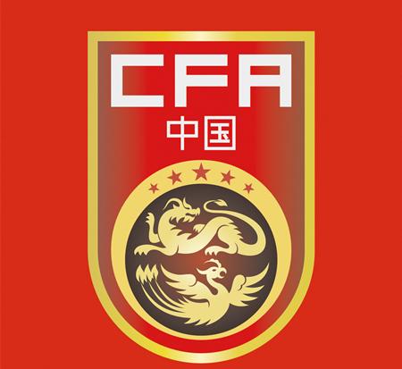 除了中国队,这个国家的国足队徽也印上了中国