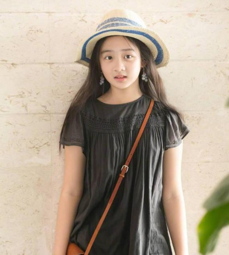 十大明星萌娃颜值排行，吴尊子女第二，李小璐女儿第七，第一是她