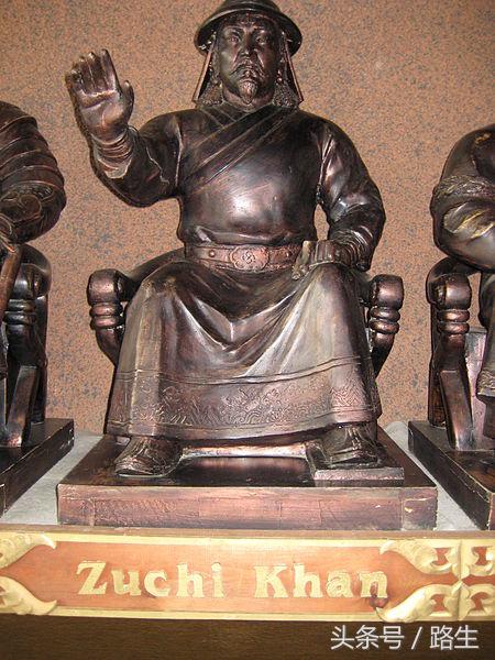 这个俄罗斯男人出生时闪电雷鸣,醒惊了一个千