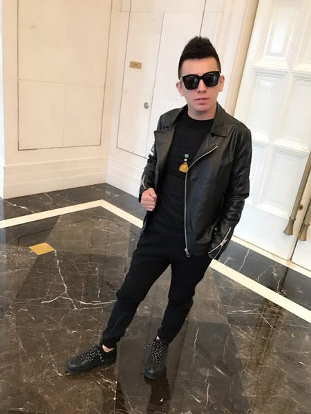 王小源曝光天佑要去烧香拜佛,自己想去舞帝公