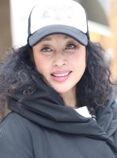 63岁刘晓庆近照流出 网友:这才是贴近生活的真实状态!