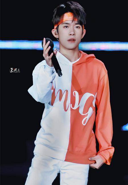 易烊千玺读音 新浪网