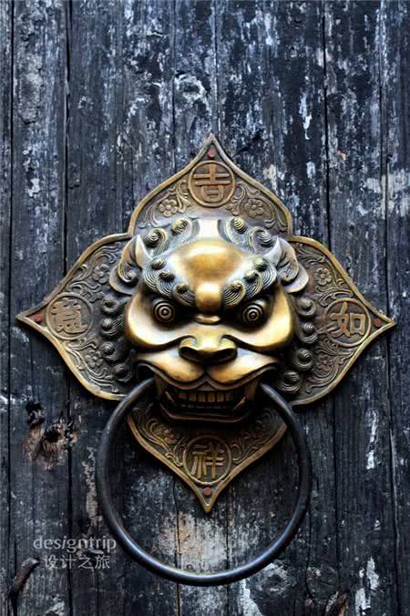 门上的艺术:中国古代锁具与门把手