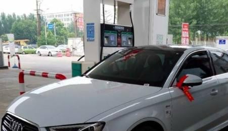 提一台BBA, 开回家之后，朋友说还不如本田呢，顿时脸就绿