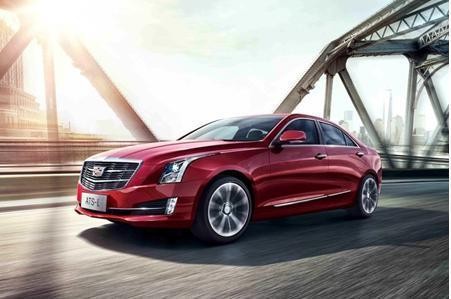 豪车年底冲量降价7万，逼哭C级3系，迈腾帕萨特躲墙角