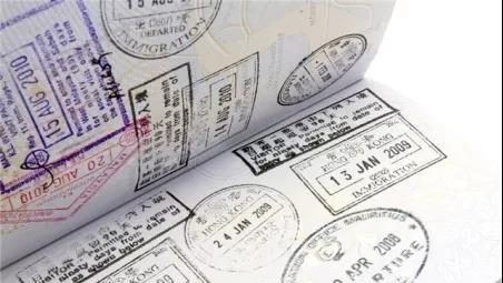 护照行将过时,换发和补发的差别竟可以让美签