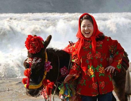 农村有个习俗,回娘家的女儿,不能和女婿同房睡