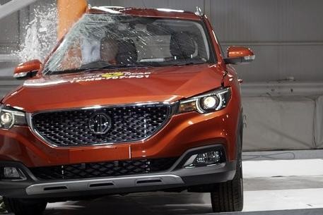 好尴尬！这款年轻人最爱的车，拉到欧洲碰撞测试，只拿3颗星