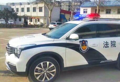 传祺gs8成为国内颜值最高的警车,气场十足,网友:感到很自豪