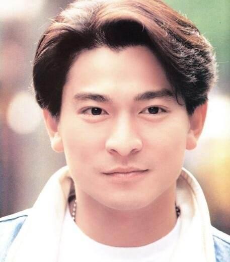 韩国人评出来中国最帅的5大明星,很遗憾没有小