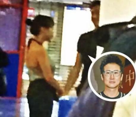 洪金宝儿子出轨，妻子背后的妥协让步到底藏了什么婚姻秘密？