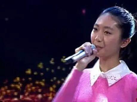 一手捧红朱之文,结婚两次,尹相杰为她至今单身,女儿貌美如花