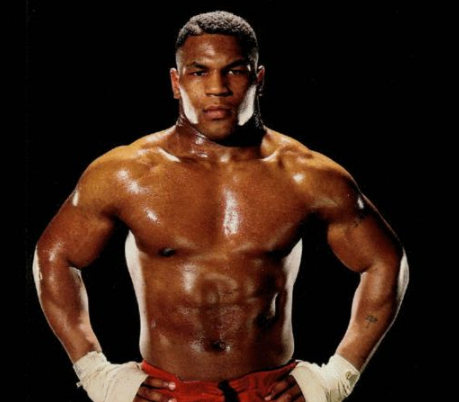 看完拳王泰森肌肉，再看李小龙肌肉，差距不言而喻!!