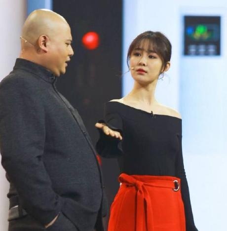 谢娜即将回归快本,带班主持沉默了,何炅的话却