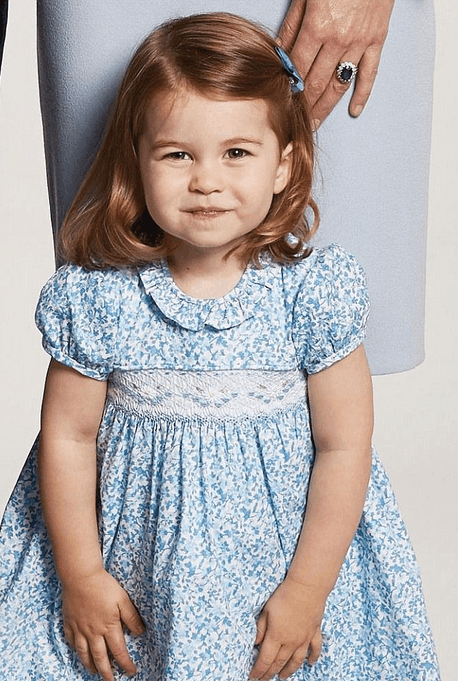 夏洛特公主越来越像女王, 将来会成为英国女王