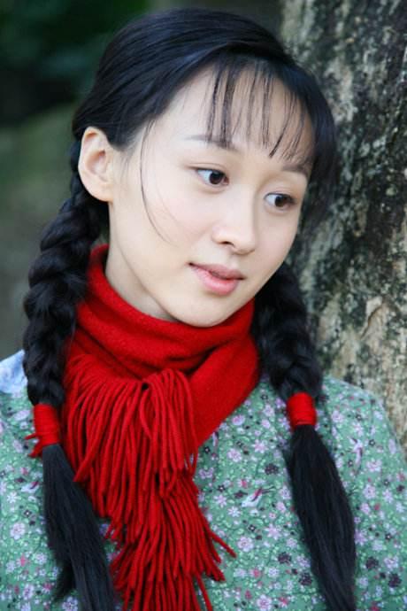 《三妹》备受三个男人关注的乡村教师跌宕起伏的爱情故事感人泪下
