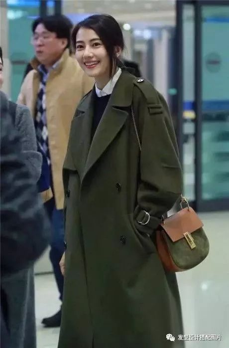 皮肤黄的人适合穿什么颜色的大衣?皮肤黄的人