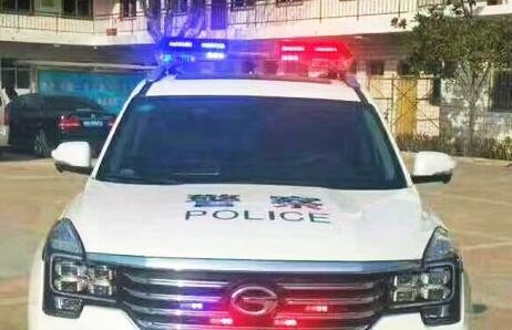 传祺GS8成为国内颜值最高的警车，气场十足