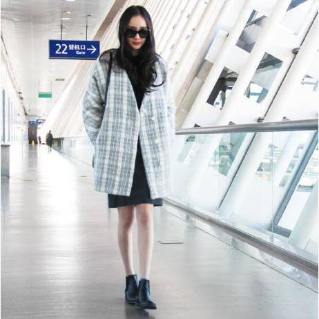 章泽天微博晒豪宅照,打扮的像个小姑娘,网友:脚