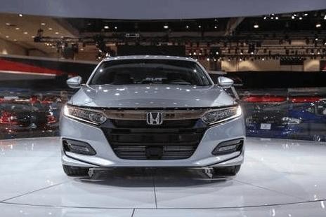 全新雅阁来了, 比奥迪A6漂亮, 售价18万, 配10AT, 吊打凯美瑞