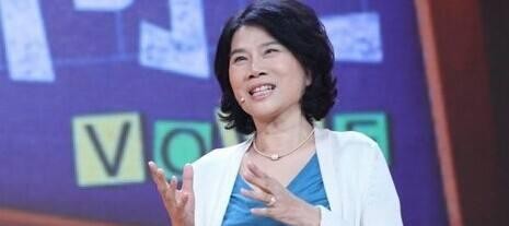 董明珠的希望达成了，格力SUV轿车上路，网友：看到车标更想笑！