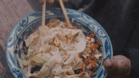 西安这几家油泼面实力惊人，好吃的不得不尝！